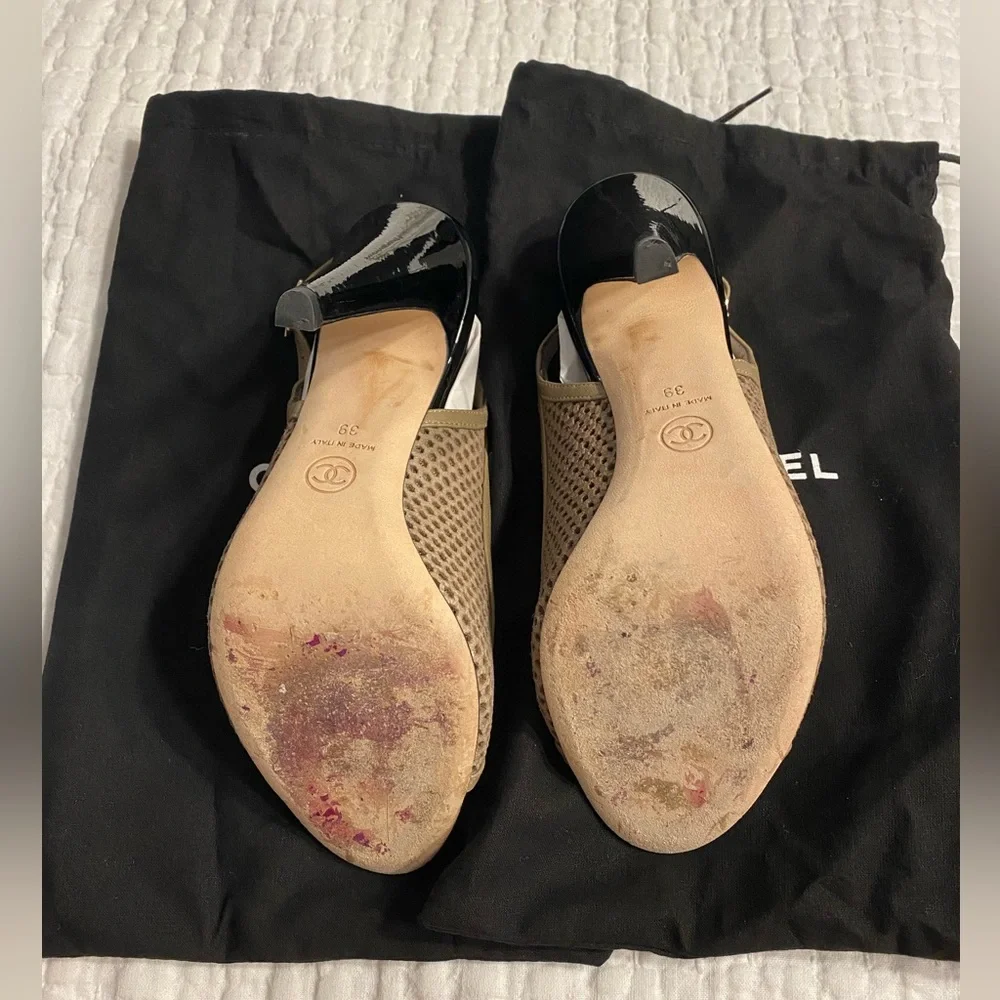 Chanel peep-toe slingback heeled sandals - Picture 2 of 11